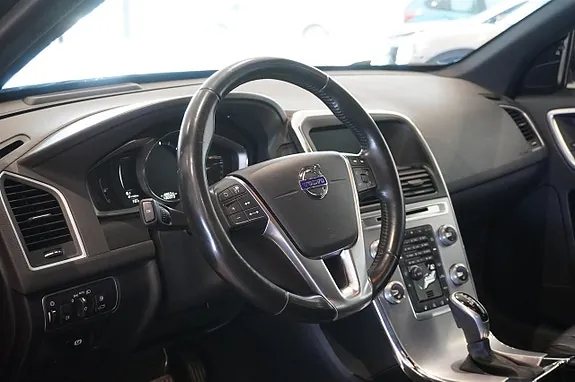 Volvo Xc60 2017 photo 2