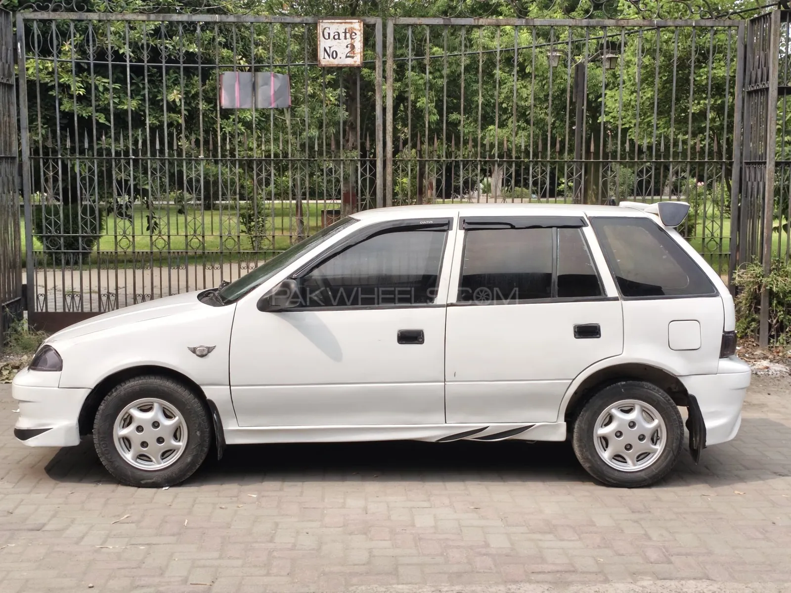 Suzuki Cultus