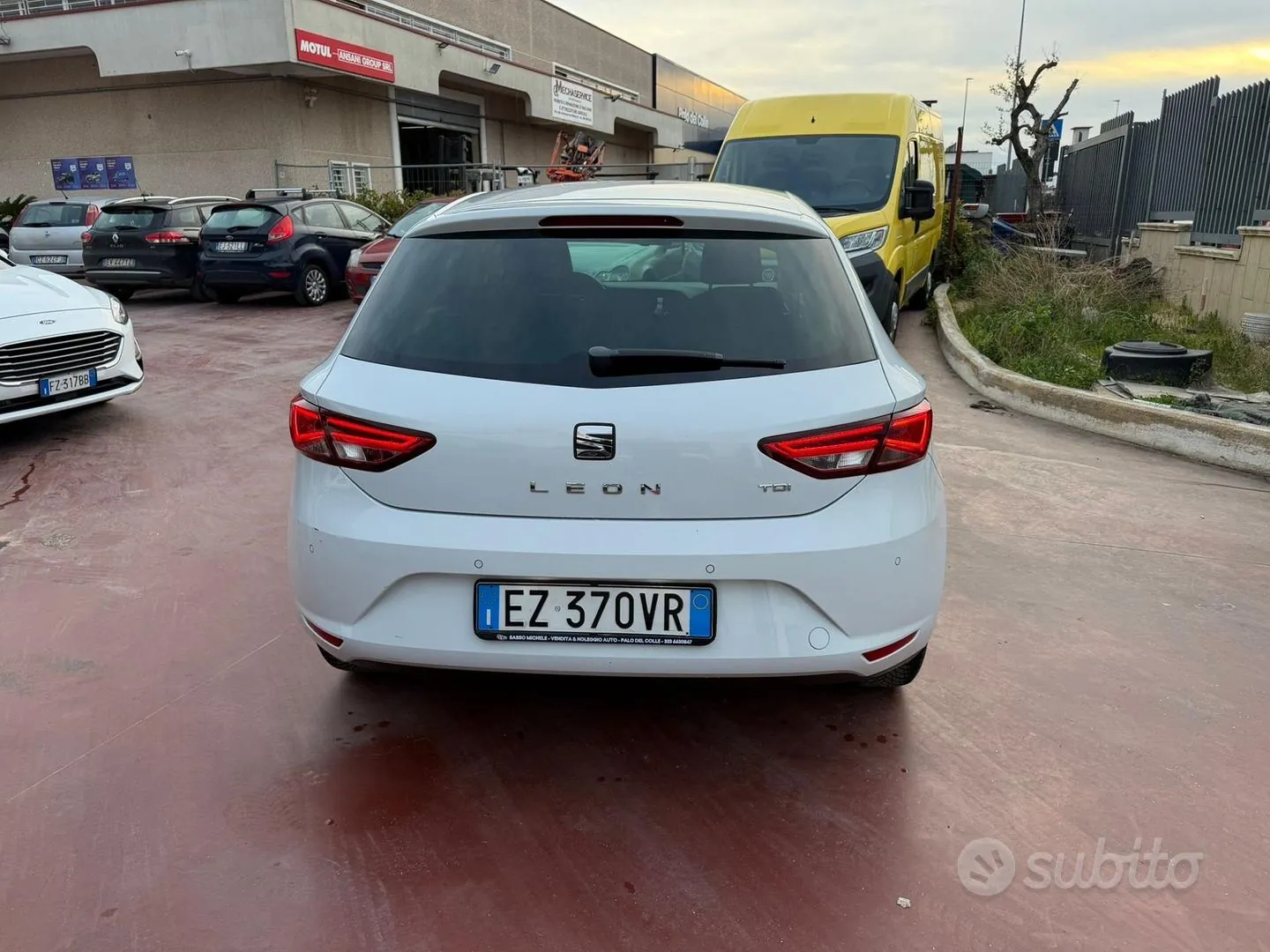 Seat Leon 2015 photo 4
