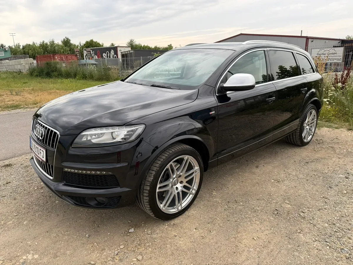 Audi Q7 2012 photo 3