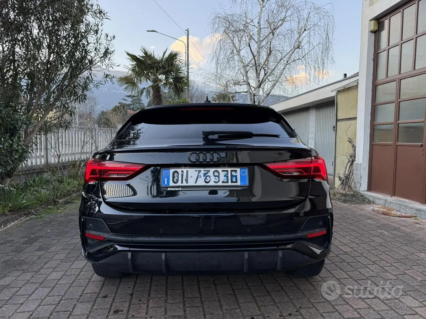 Audi Q3 2022 photo 2