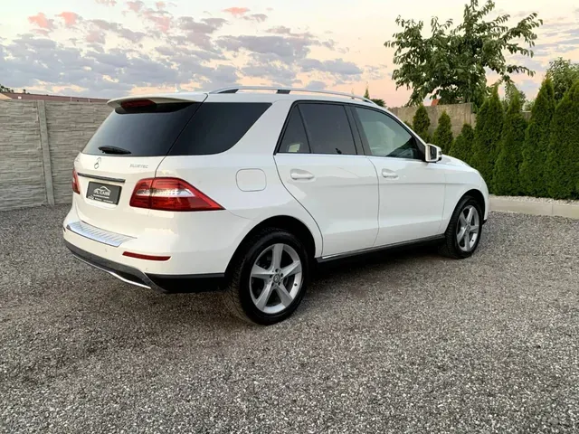 Mercedes-Benz M-Class 2015 photo 4