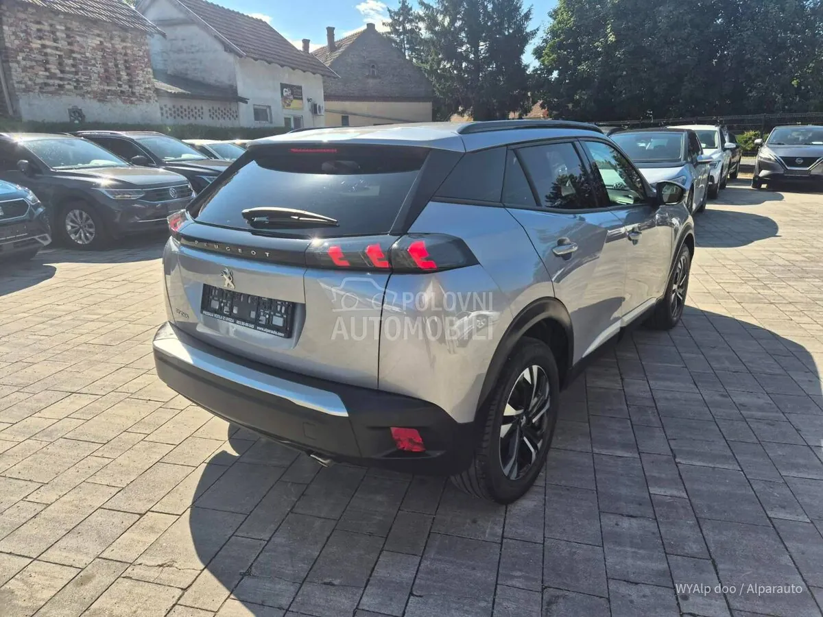 Peugeot 2008 2021 photo 4