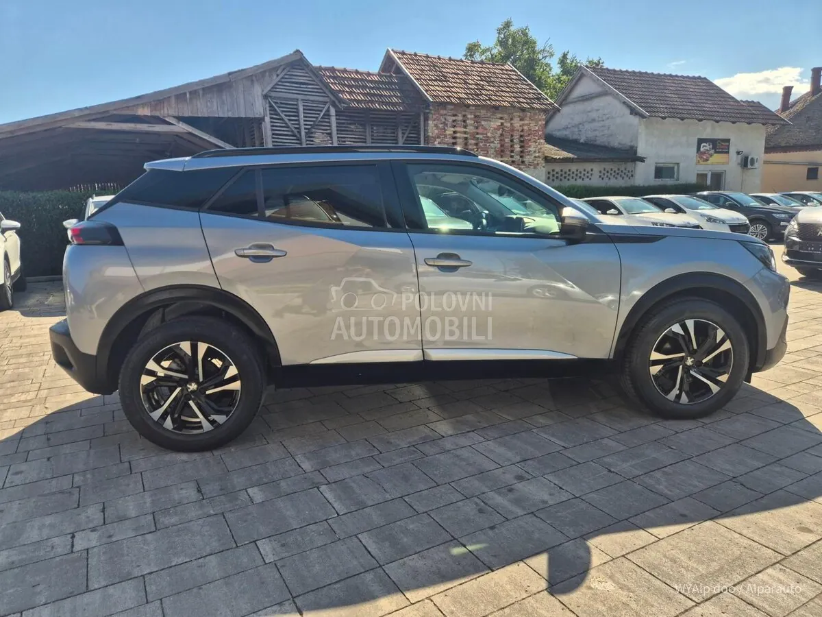 Peugeot 2008 2021 photo 5
