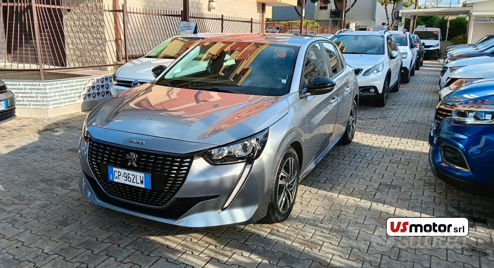 Peugeot 208 2023 photo 3