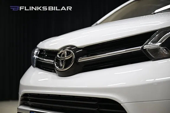 Toyota Proace 2023 photo 2