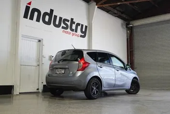 Nissan Note 2015 photo 3