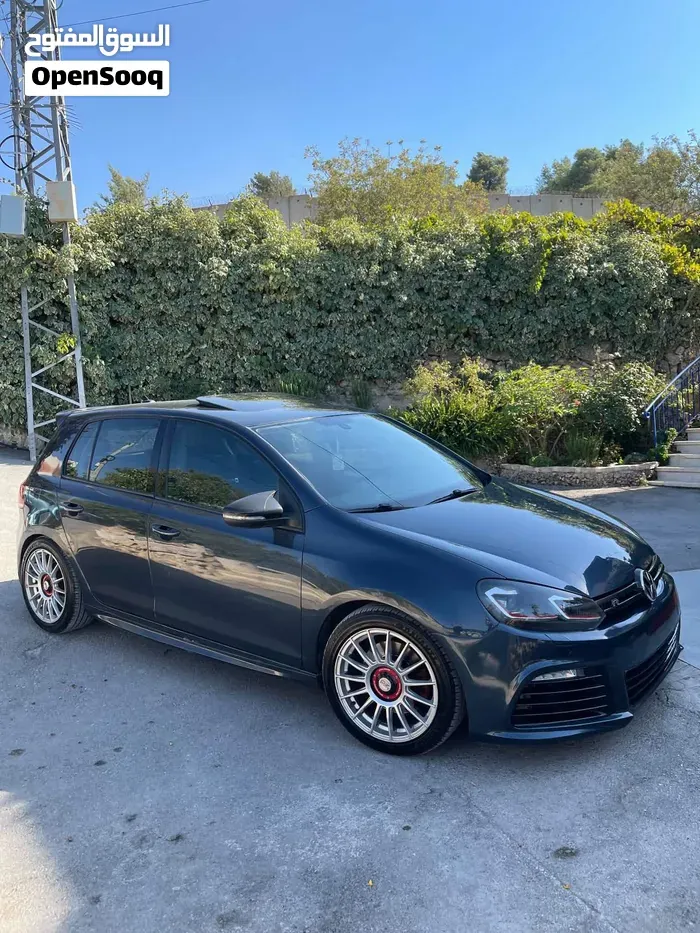 Volkswagen Golf 2010 photo 2