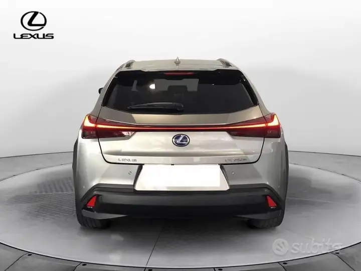 Lexus Ux 2021 photo 5