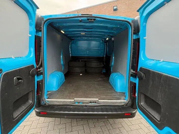 Renault Trafic 2023 photo 3
