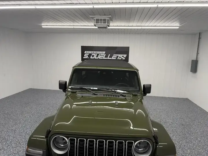 Jeep Wrangler 2024 photo 3