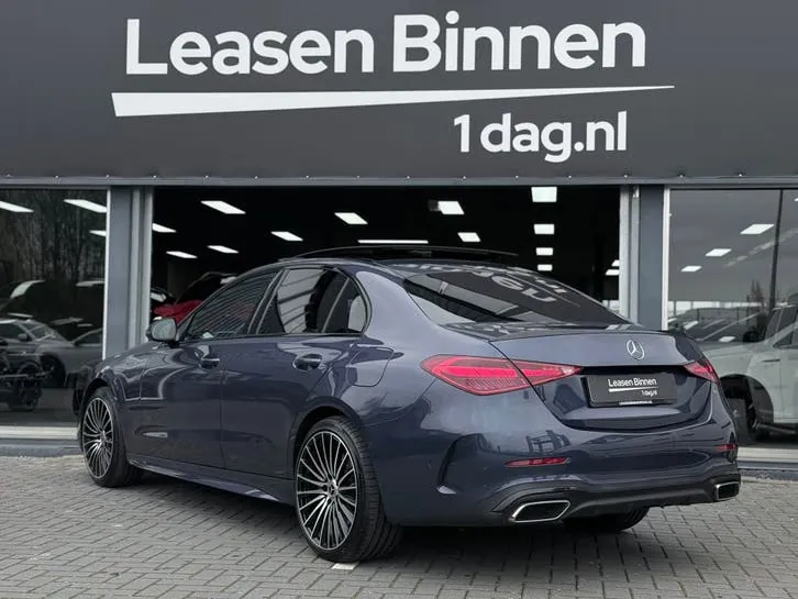 Mercedes-Benz C-Class 2023 photo 2