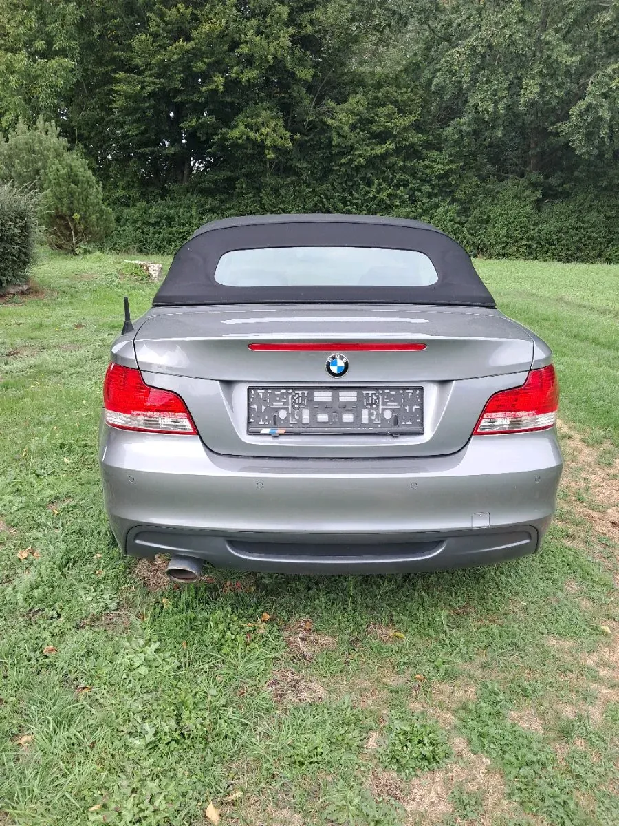 BMW 1 Series 2010 photo 3