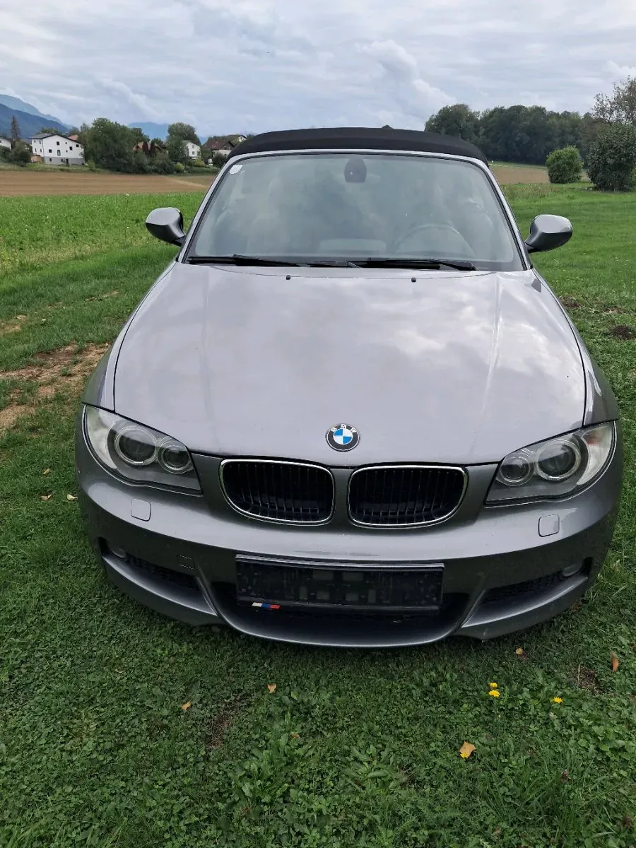 BMW 1 Series 2010 photo 2