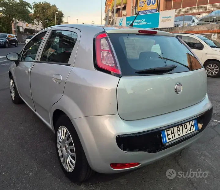 Fiat Punto Evo 2011 photo 5