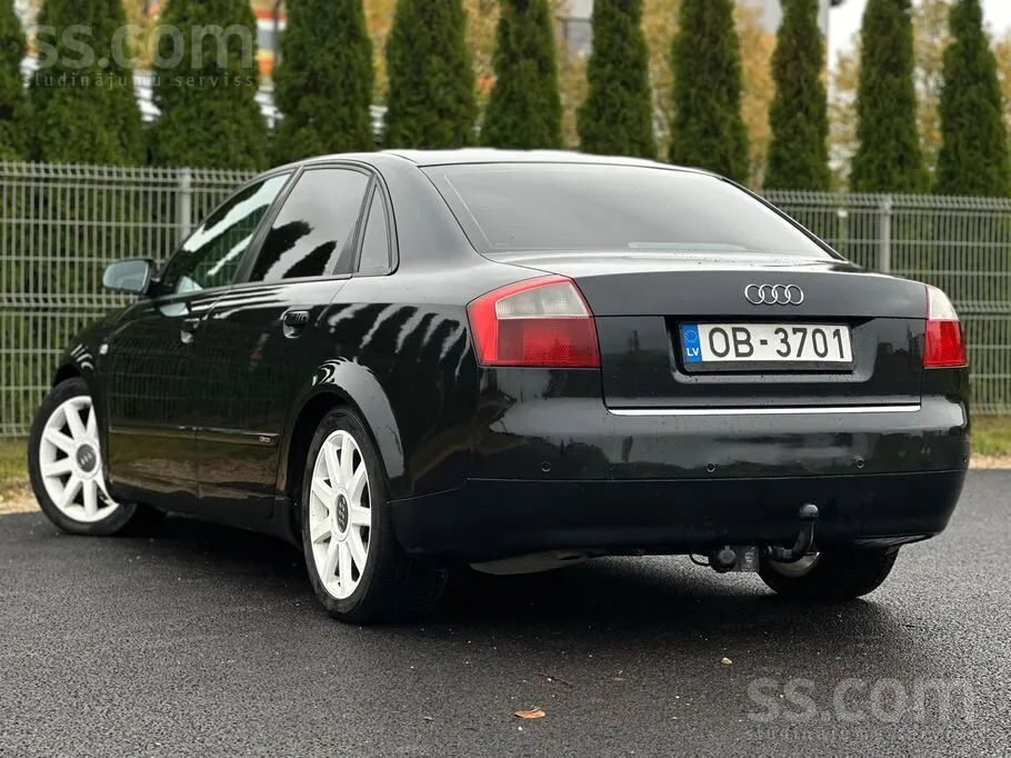 Audi A4 2004 photo 4