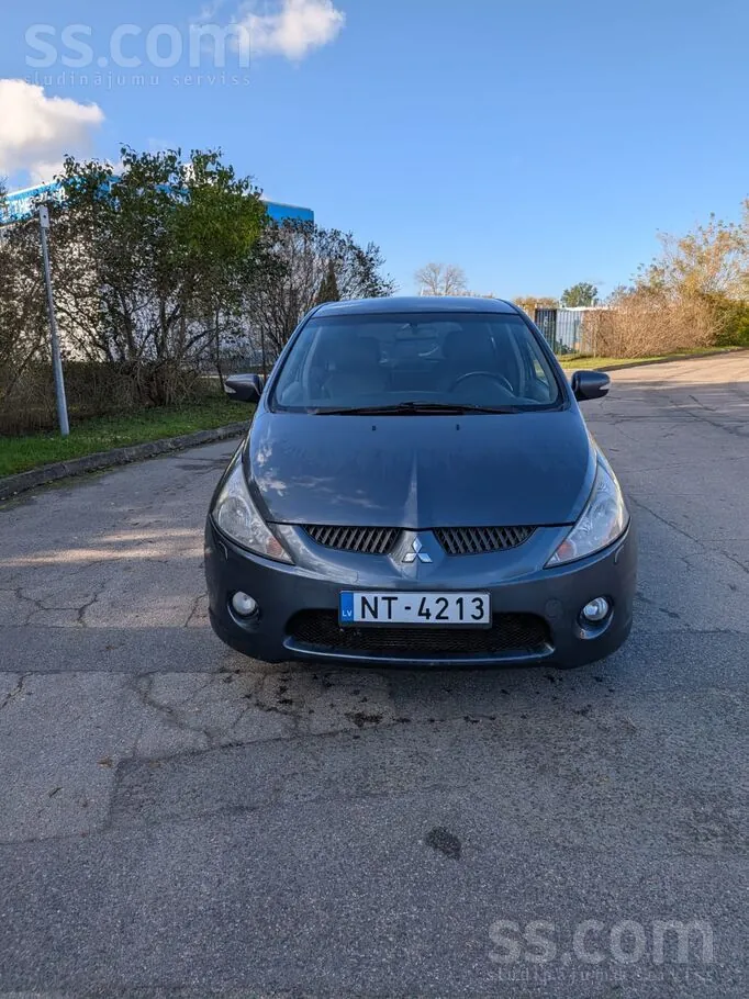 Mitsubishi Grandis