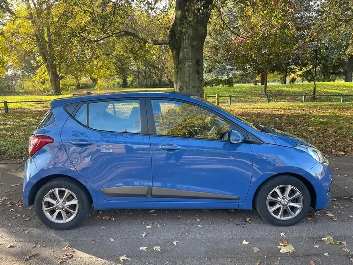 Hyundai I10 2015 photo 2