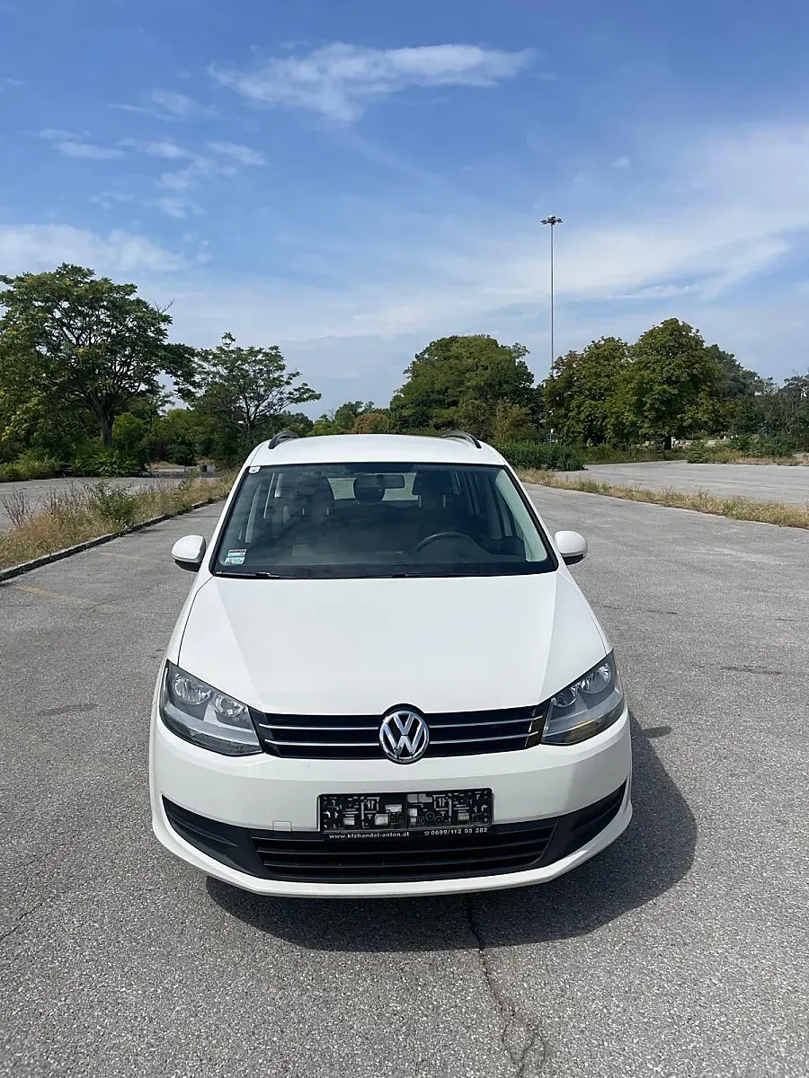 Volkswagen Sharan 2013 photo 2