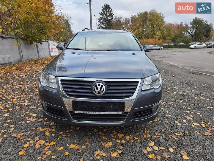 Volkswagen Passat 2010 photo 2
