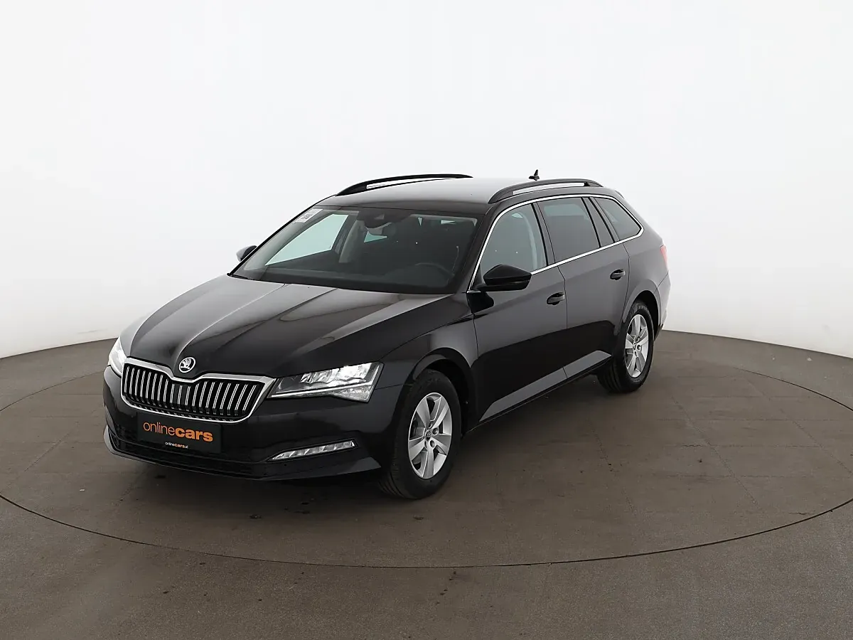 Skoda Superb 2023 photo 2