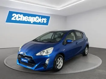 Toyota Aqua 2015 photo 2