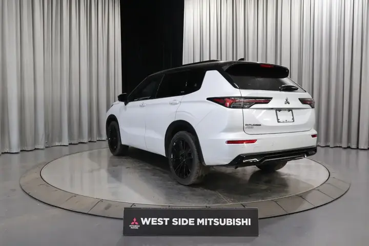 Mitsubishi Outlander 2026 photo 4
