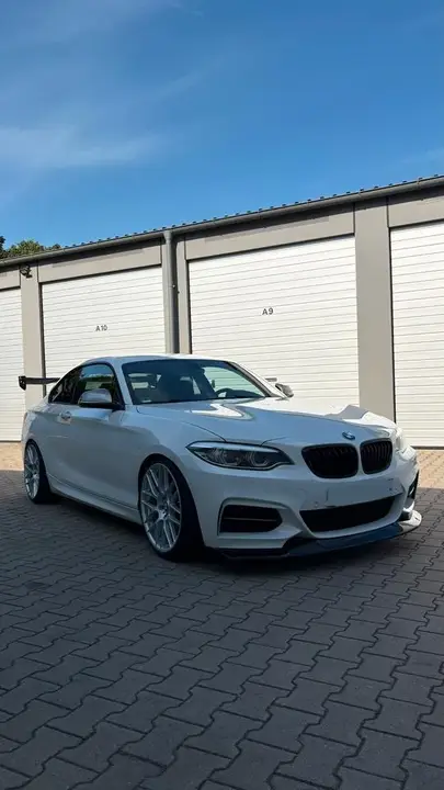 BMW M240I