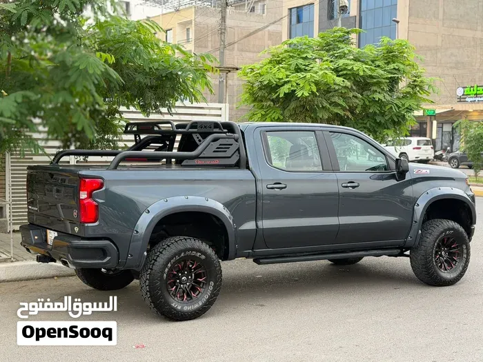 Chevrolet Silverado 2021 photo 2