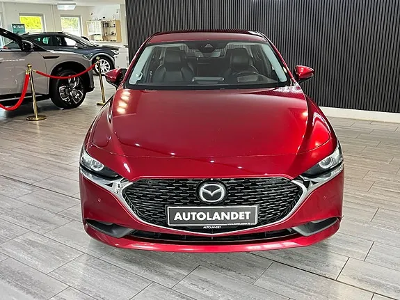 Mazda 3 2019 photo 2