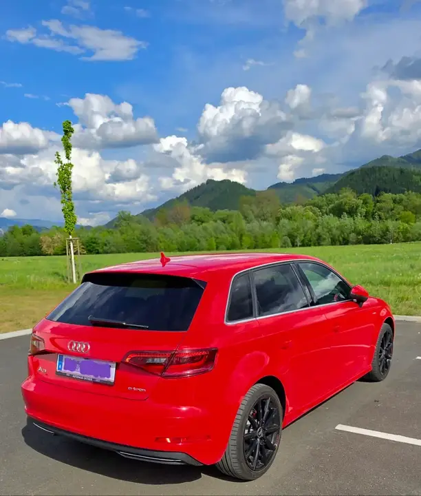 Audi A3 2016 photo 2