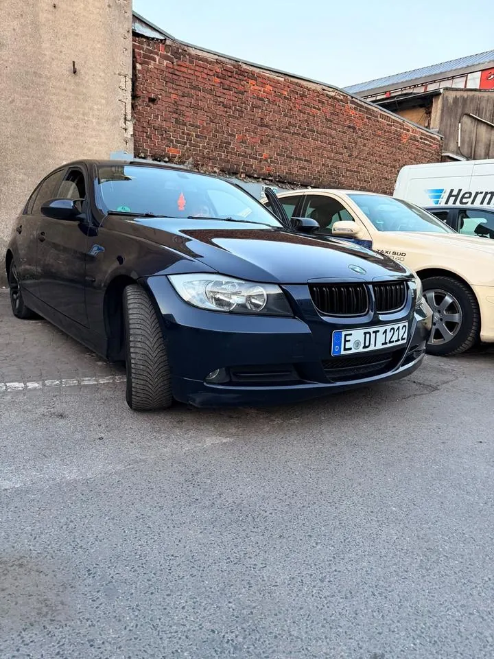 BMW E90