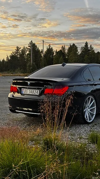 BMW 730D 2009 photo 2