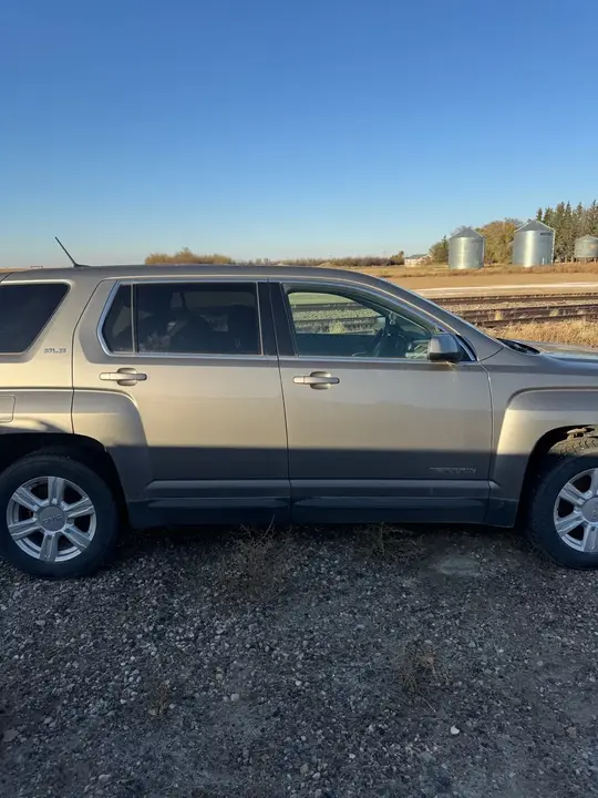 GMC Terrain 2012 photo 2