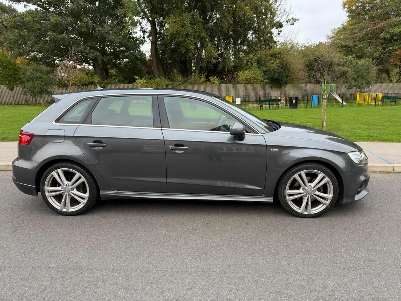 Audi A3 2016 photo 2