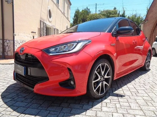 Toyota Yaris 2021 photo 2