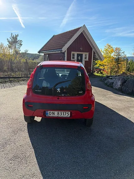 Peugeot 107 2012 photo 5