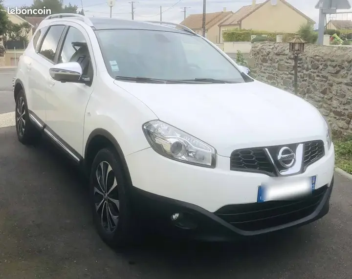 Nissan Qashqai 2012 photo 2