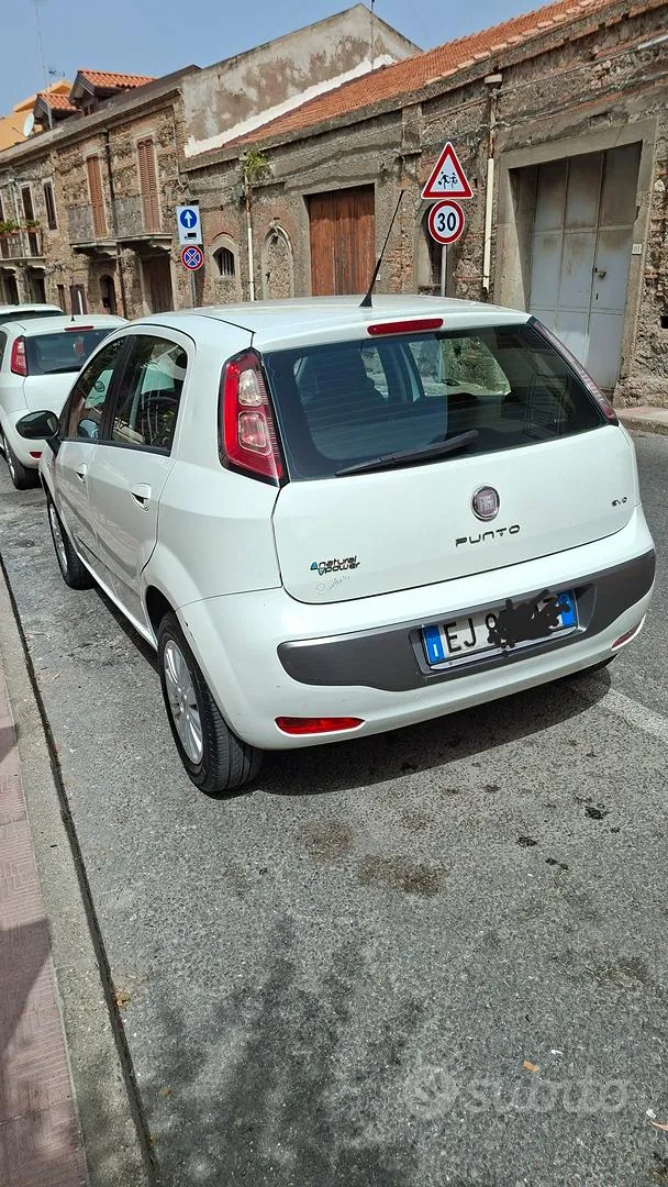 Fiat Punto Evo 2011 photo 5