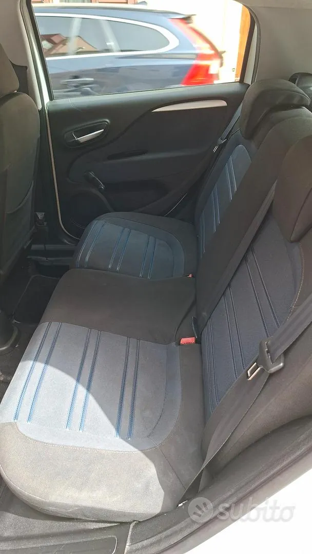 Fiat Punto Evo 2011 photo 4