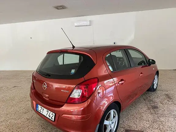 Opel Corsa 2012 photo 3