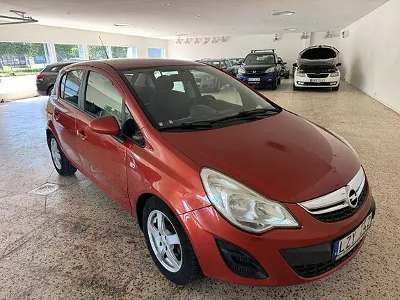 Opel Corsa 2012 photo 2