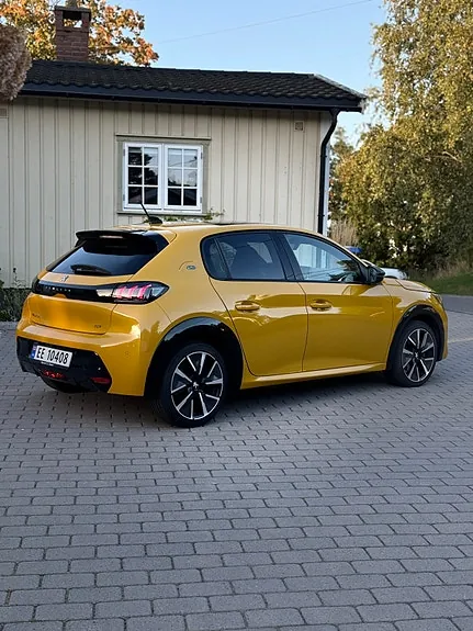 Peugeot 208 2022 photo 3