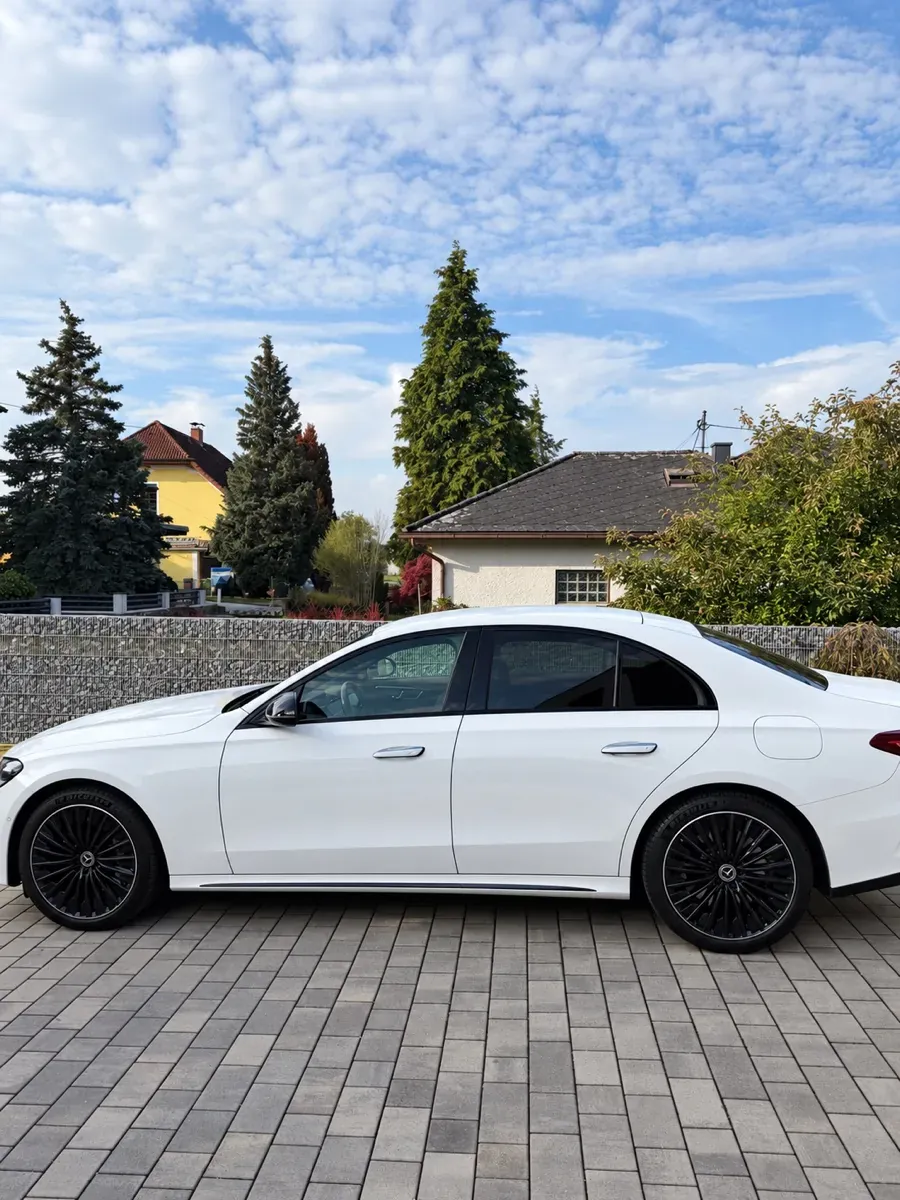 Mercedes-Benz Eklasse 2024 photo 2