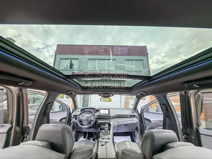 Peugeot 5008 2017 photo 2