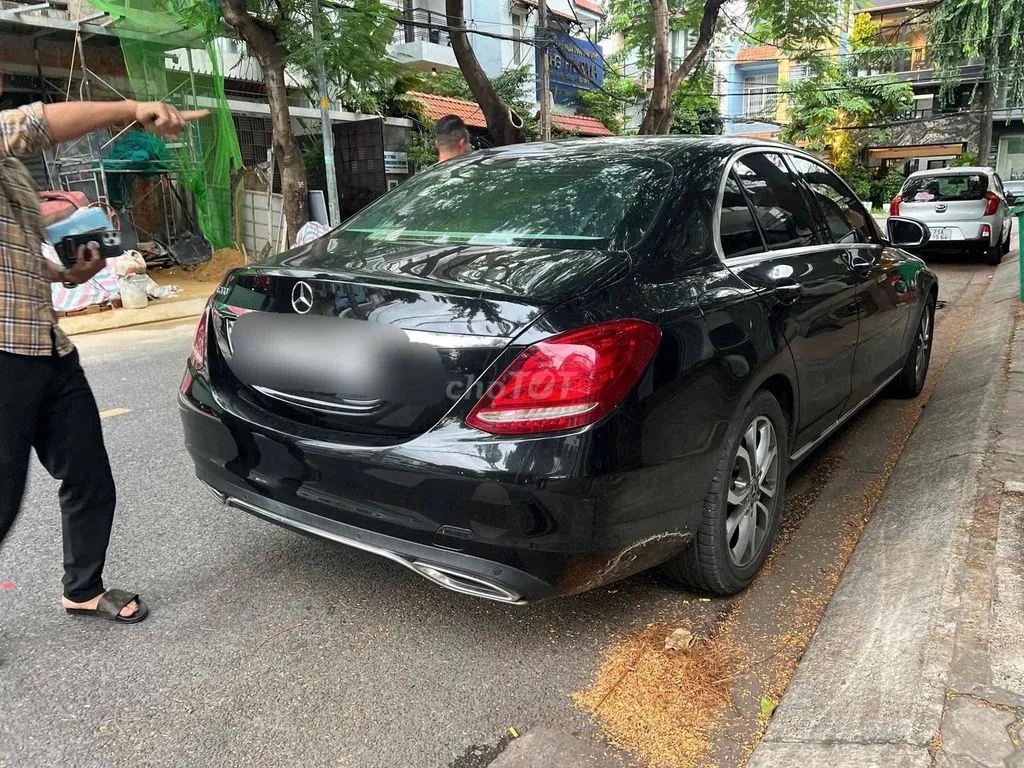 Mercedes-Benz C-Class 2018 photo 4