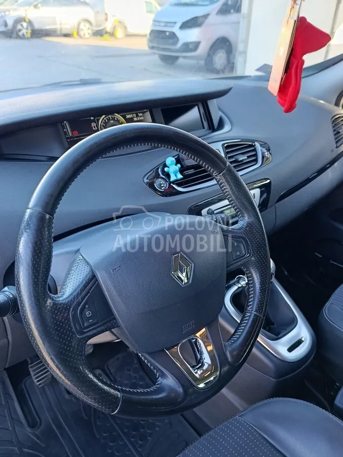 Renault Grand Scenic 2013 photo 3