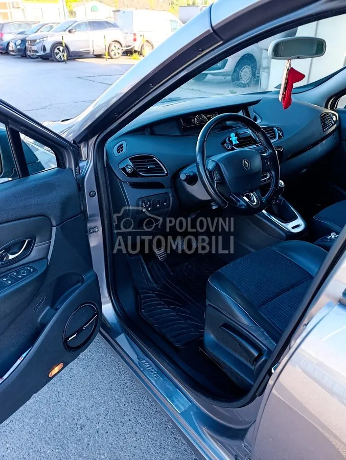 Renault Grand Scenic 2013 photo 4