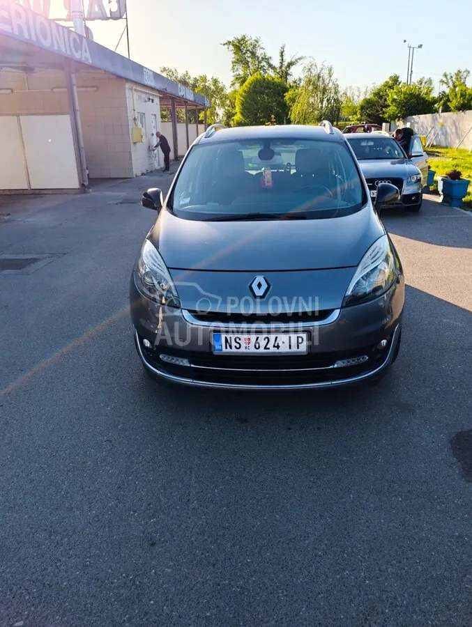 Renault Grand Scenic 2013 photo 2