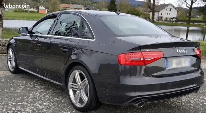 Audi A4 2014 photo 2